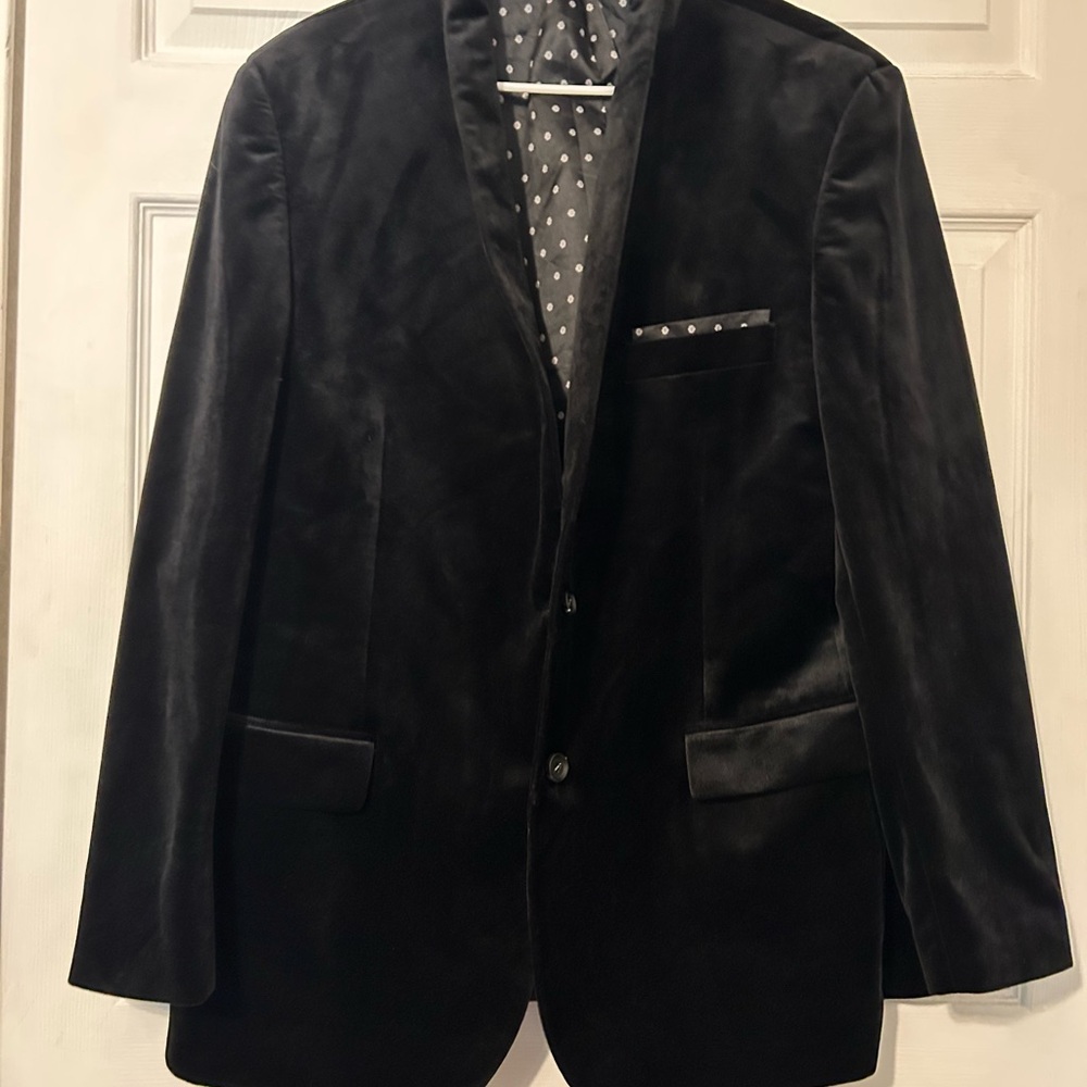 Elegant Black Velvet Sport Coat